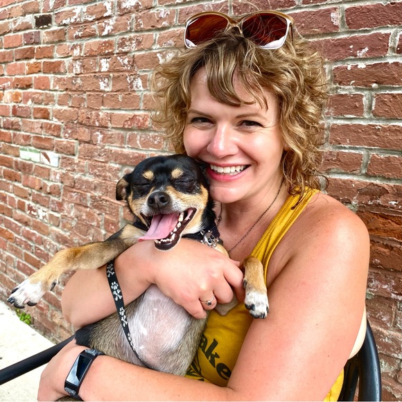 Meet your Posher, Sara - Picture 3 of 4